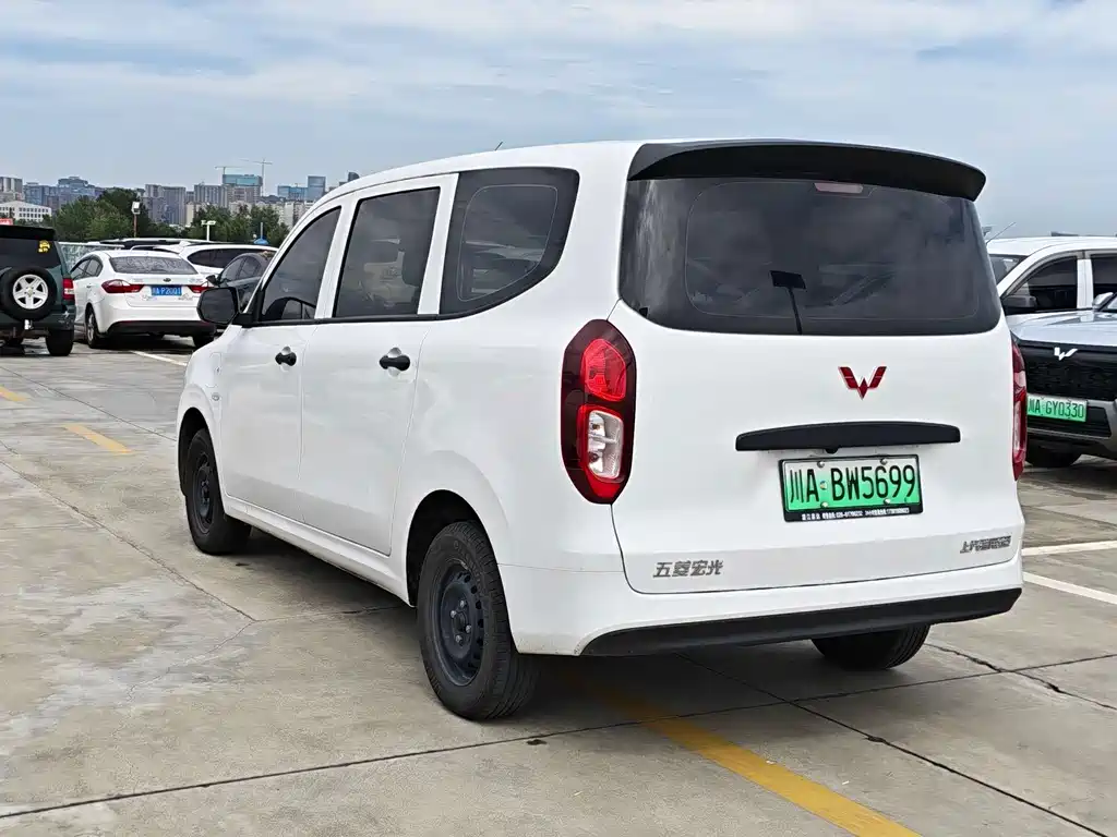 Wuling Hongguang EV — миниатюра 7