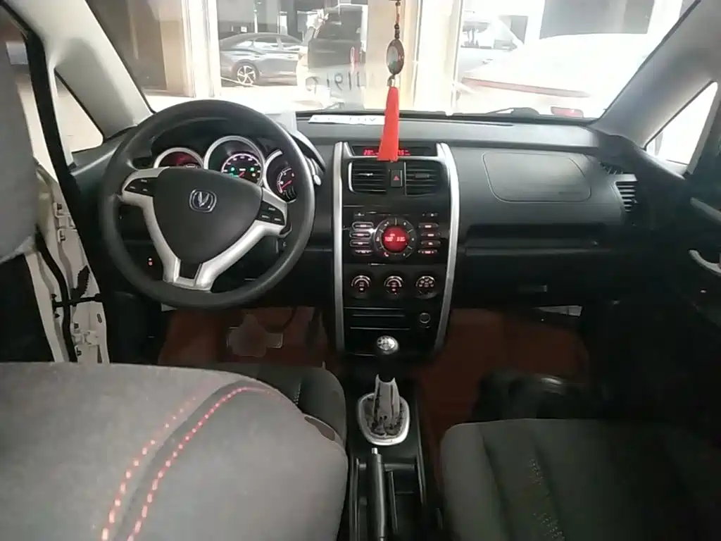 Changan CX20 — миниатюра 10