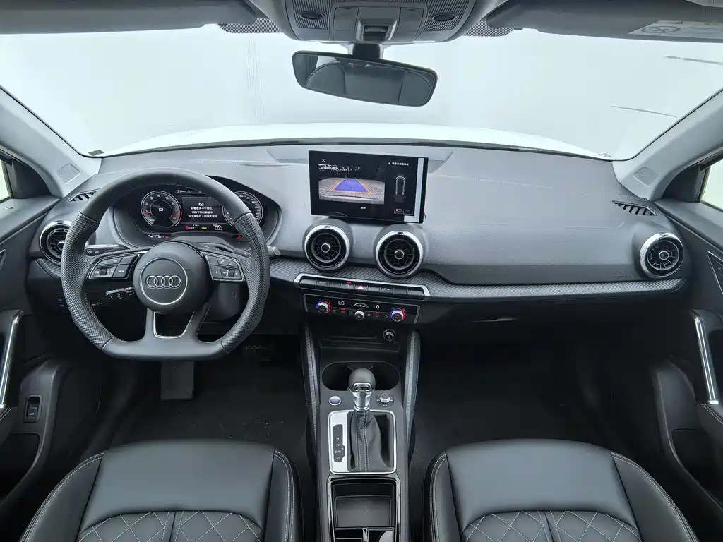 Audi Q2L 2024 35TFSI Fashion