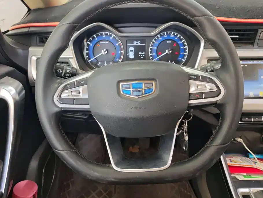Geely Vision X3 — миниатюра 15