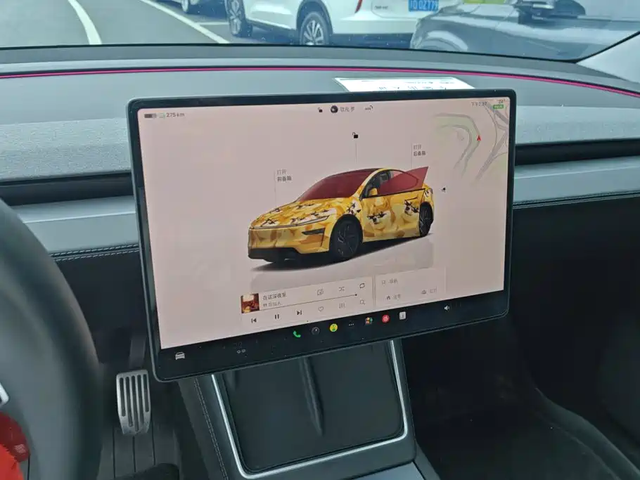 Tesla Model Y — миниатюра 13