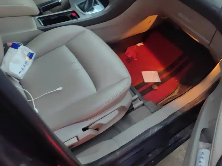 Ford Mondeo — миниатюра 8