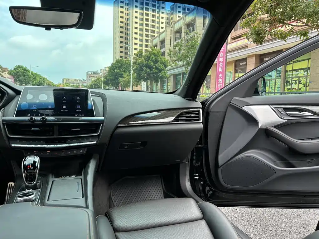 Cadillac CT5 — миниатюра 20