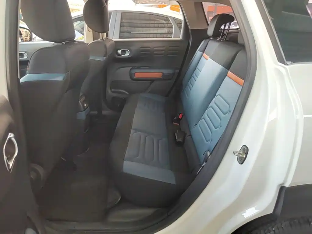 Citroen C4 Aircross — миниатюра 17