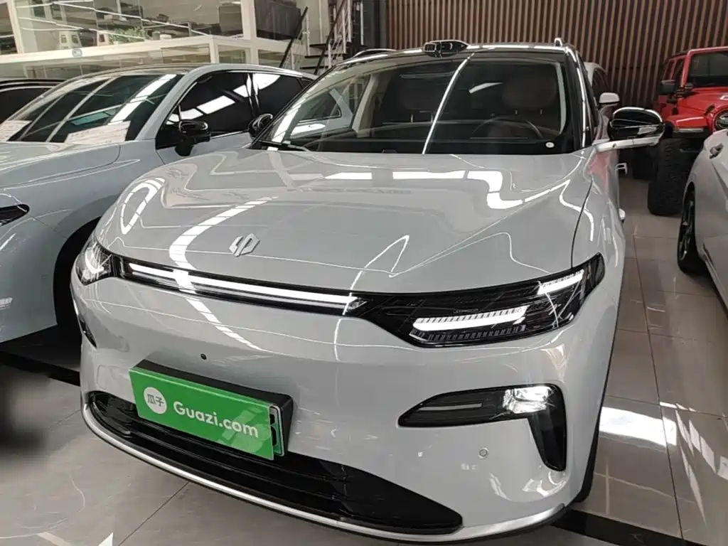 Leapmotor C11