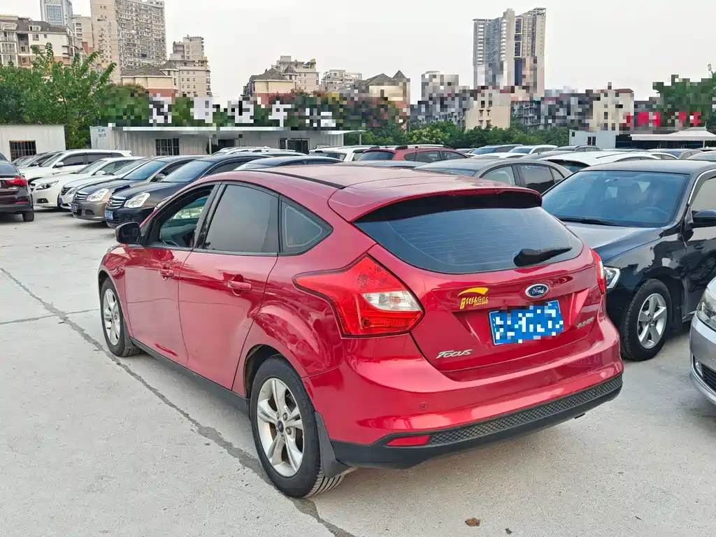 Ford Focus — миниатюра 4