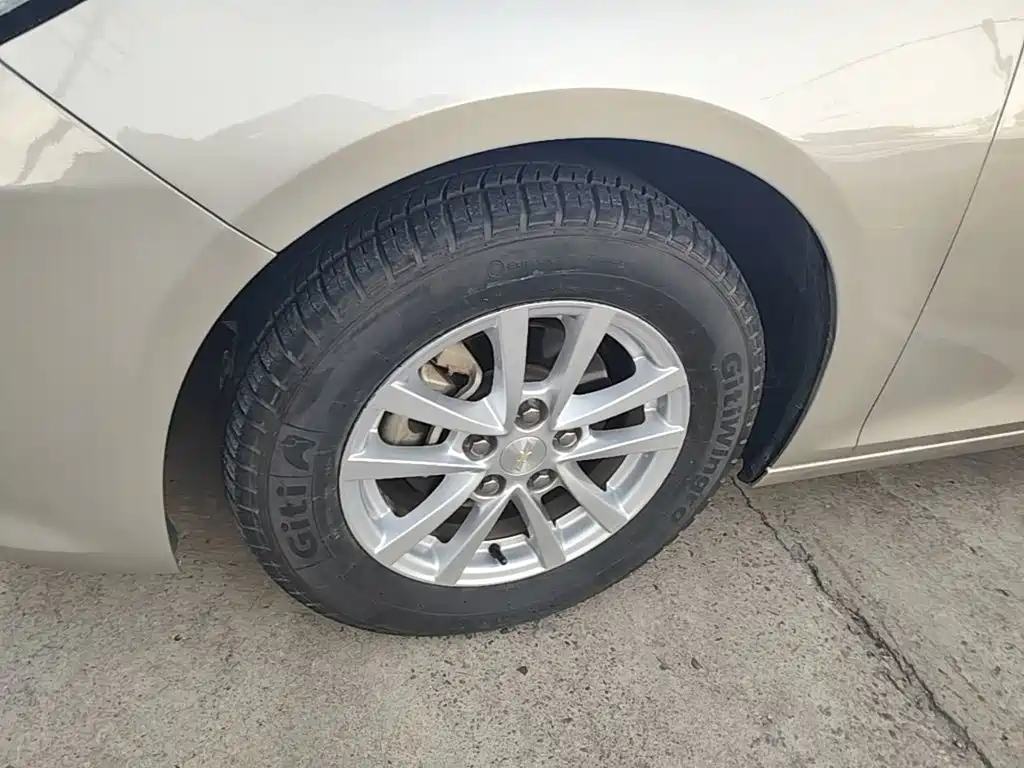 Chevrolet Malibu — миниатюра 23