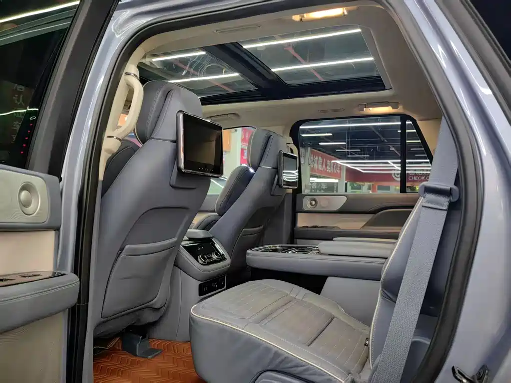 Lincoln Navigator 2020 3.5T