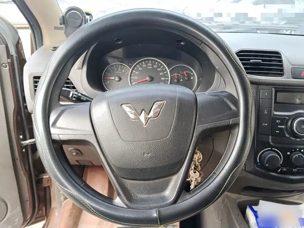 Wuling Hongguang — миниатюра 3