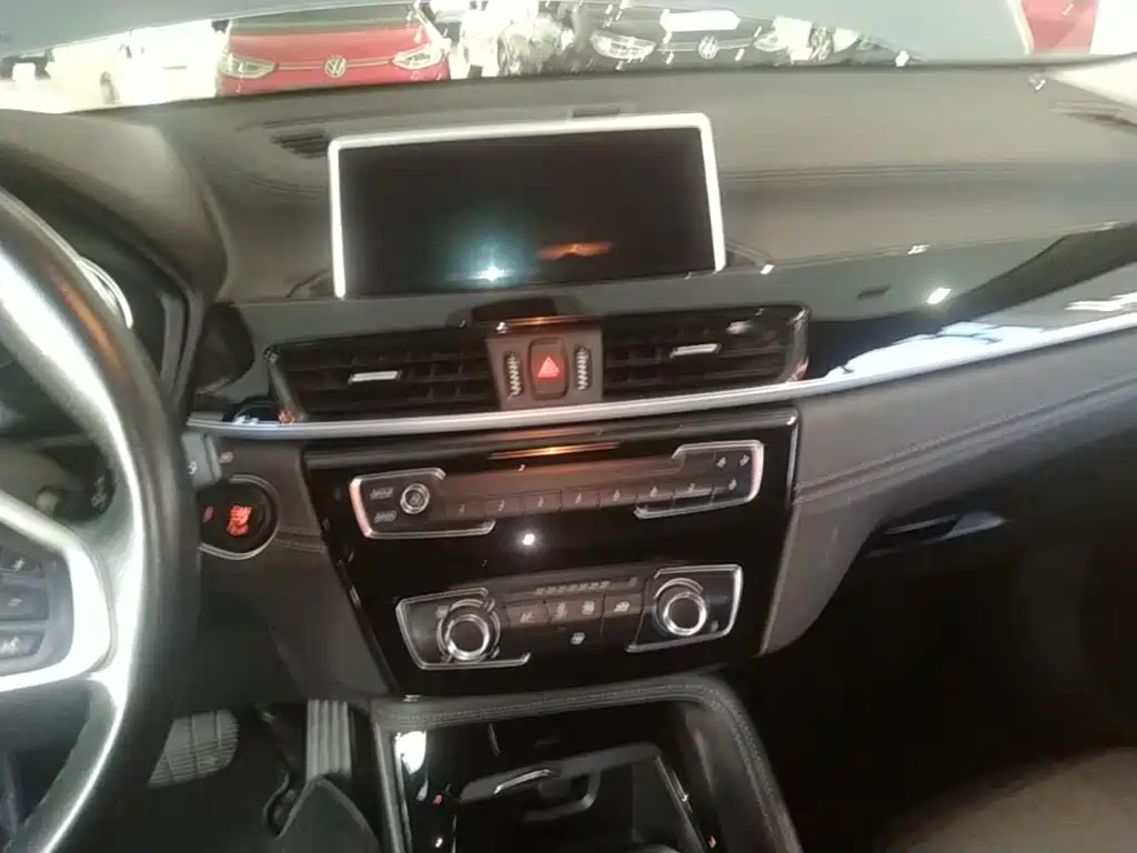 BMW X2 (Import) — миниатюра 13