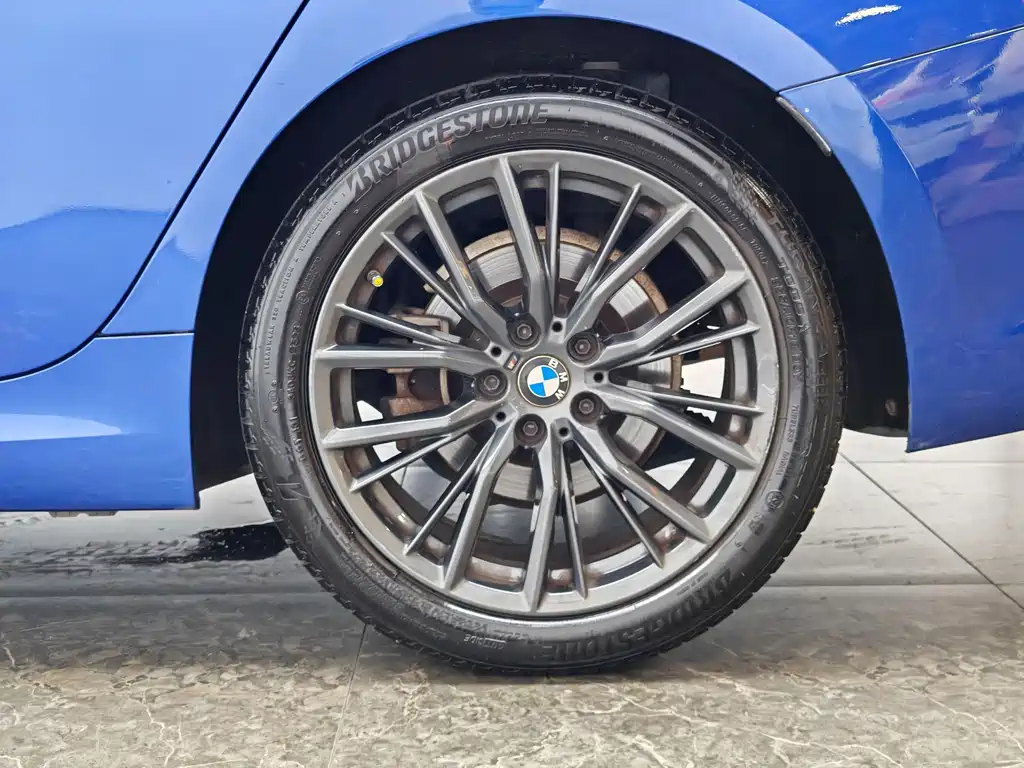 BMW 3 Series — миниатюра 9