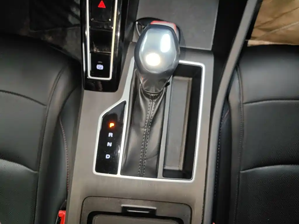 Roewe i5 — миниатюра 14