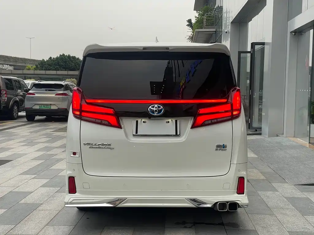 Toyota Vellfire — миниатюра 20