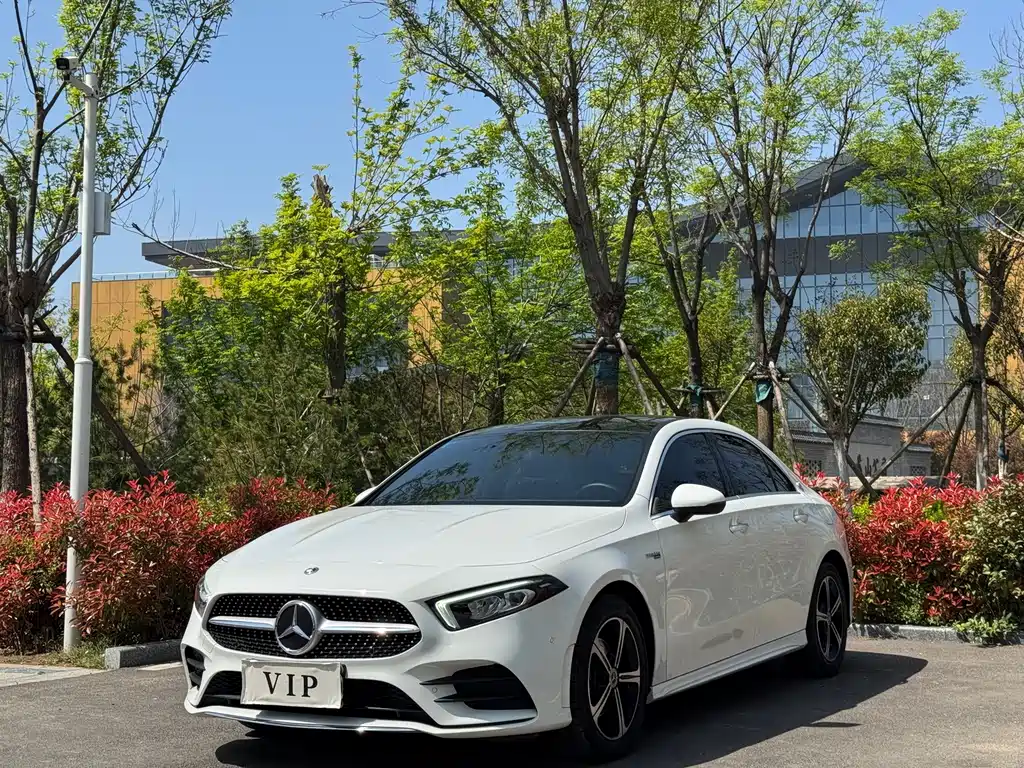 Mercedes-Benz A-Class 2023