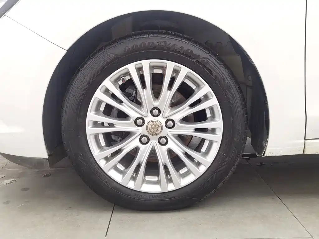Buick Excelle — миниатюра 17