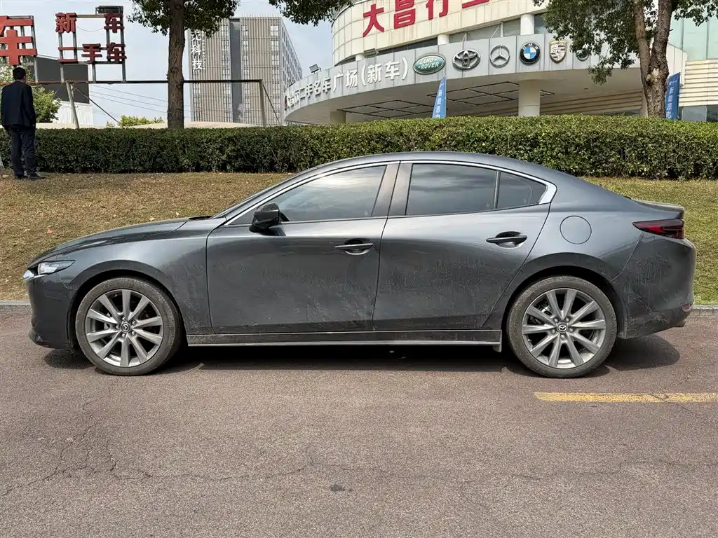 MAZDA 3 ANGKESAILA
