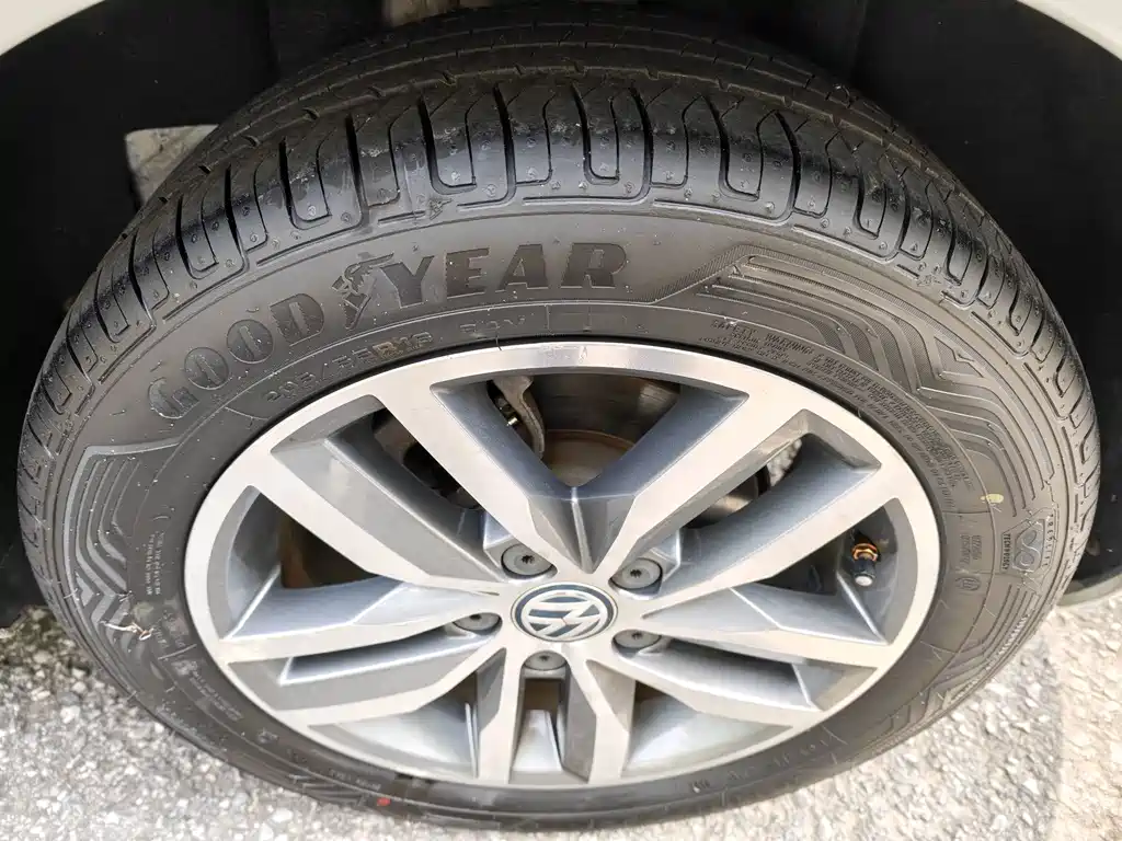 Volkswagen Golf — миниатюра 22