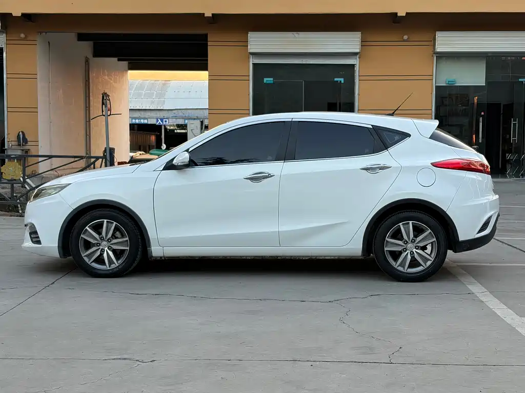 Changan Eado XT — миниатюра 18