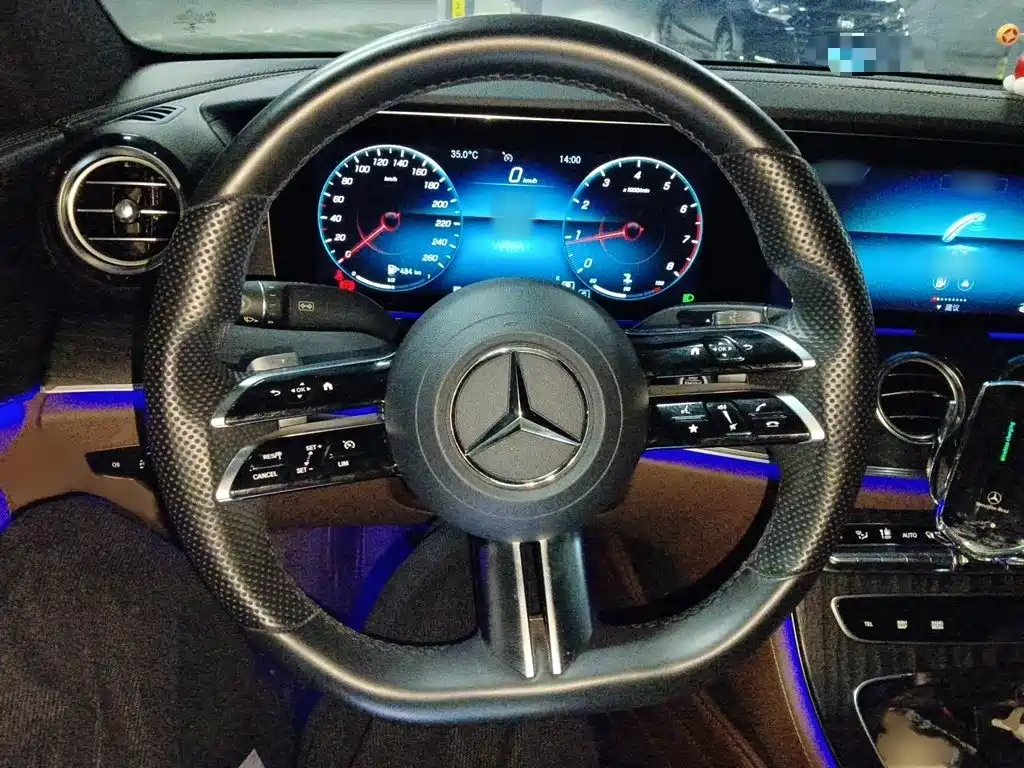 Mercedes-Benz E-Class — миниатюра 3