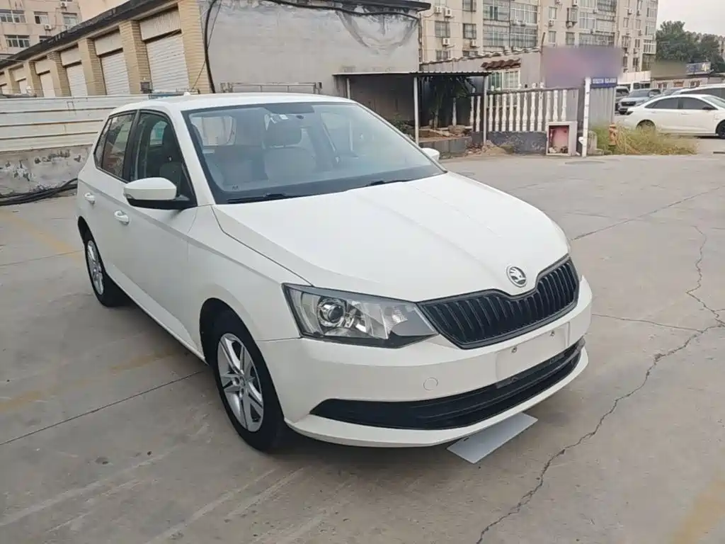 Skoda Fabia — миниатюра 4