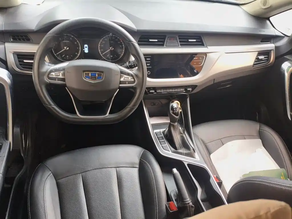 Geely Vision X3 — миниатюра 5