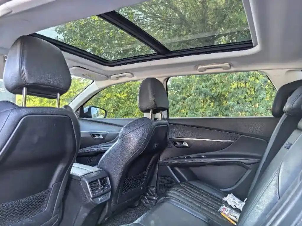 Peugeot 5008 — миниатюра 6
