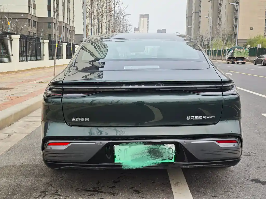 GEELY GALAXY GALAXY SPARKLE 8