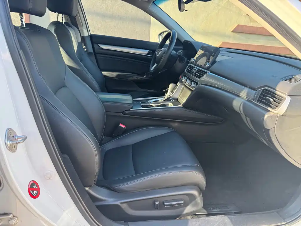 Honda Accord — миниатюра 15