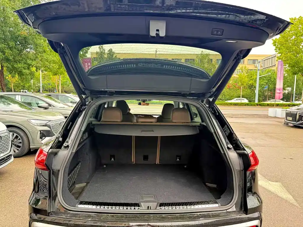 Audi Q5L — миниатюра 6