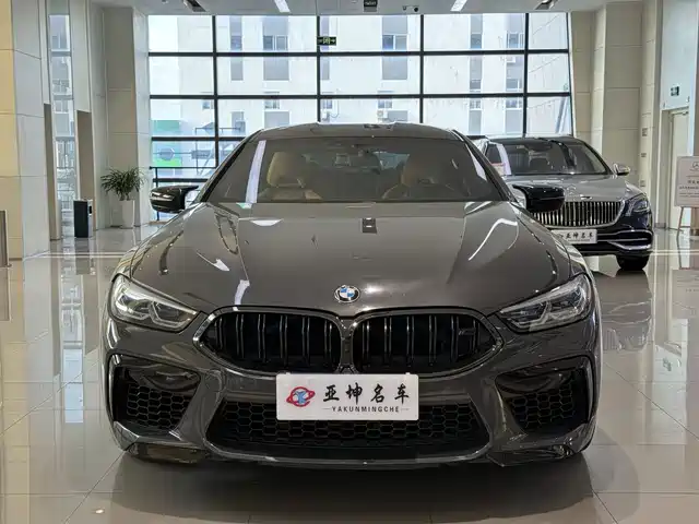 BMW M8