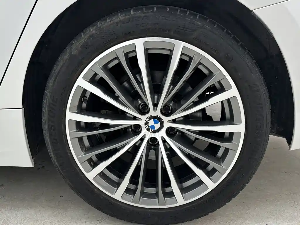 BMW 3 Series — миниатюра 16