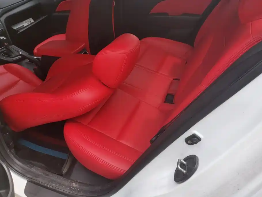 Hyundai Elantra — миниатюра 11