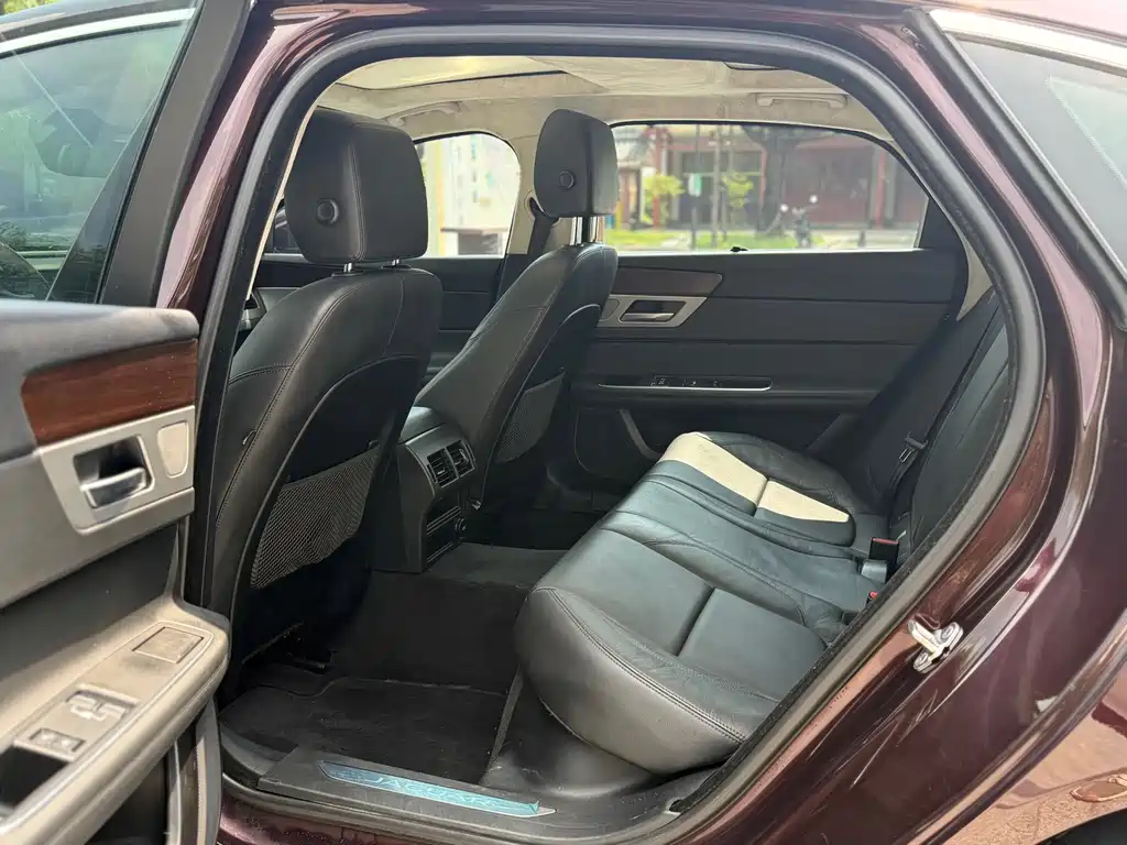 Jaguar XFL — миниатюра 17
