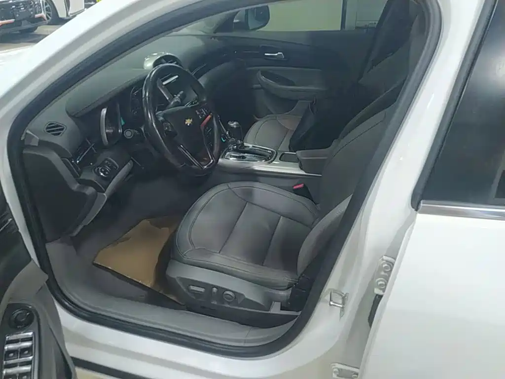 Chevrolet Malibu — миниатюра 15