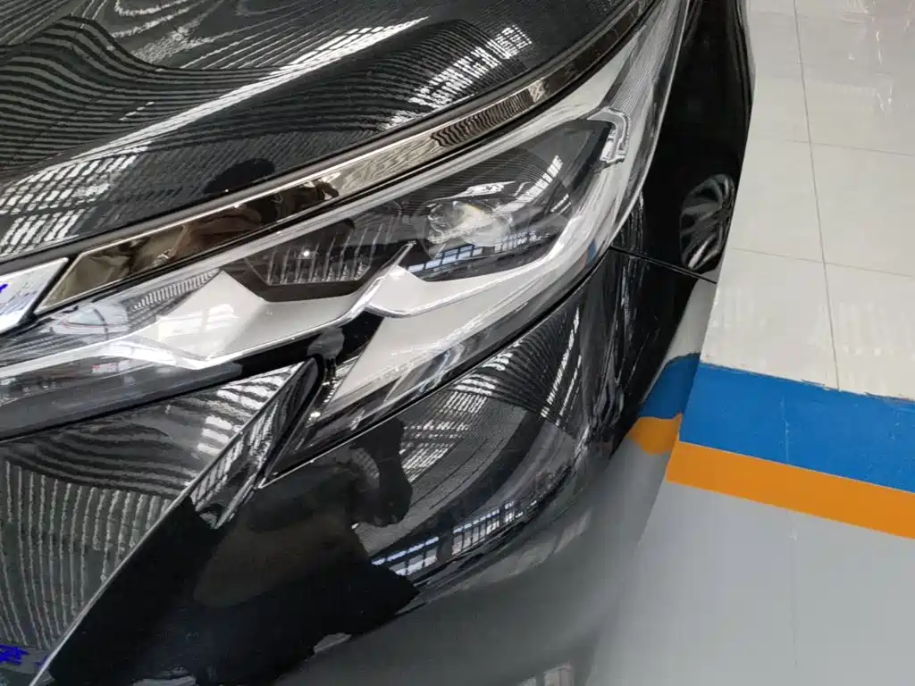 Toyota Sienna — миниатюра 24