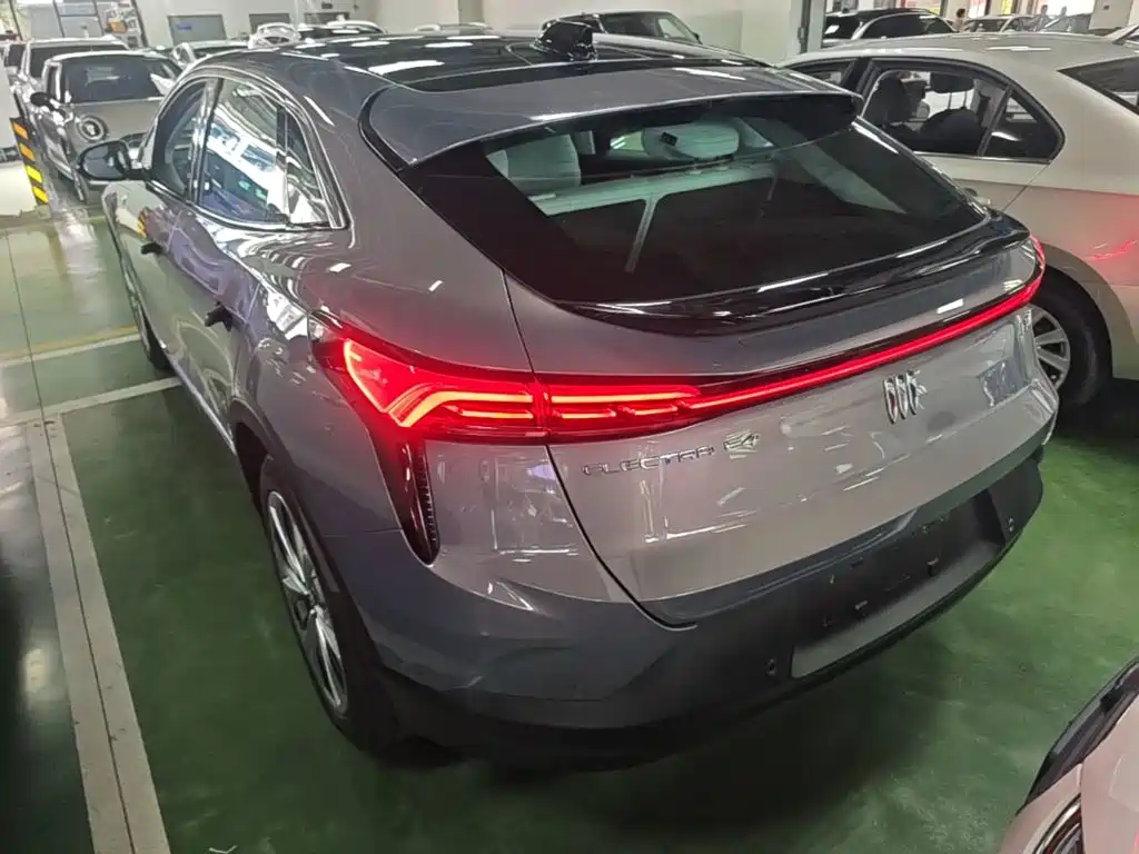Buick E4 — миниатюра 5