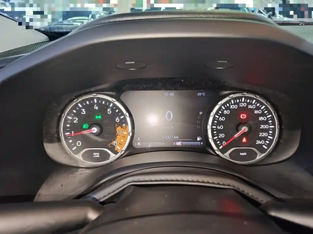 Jeep Renegade — миниатюра 12