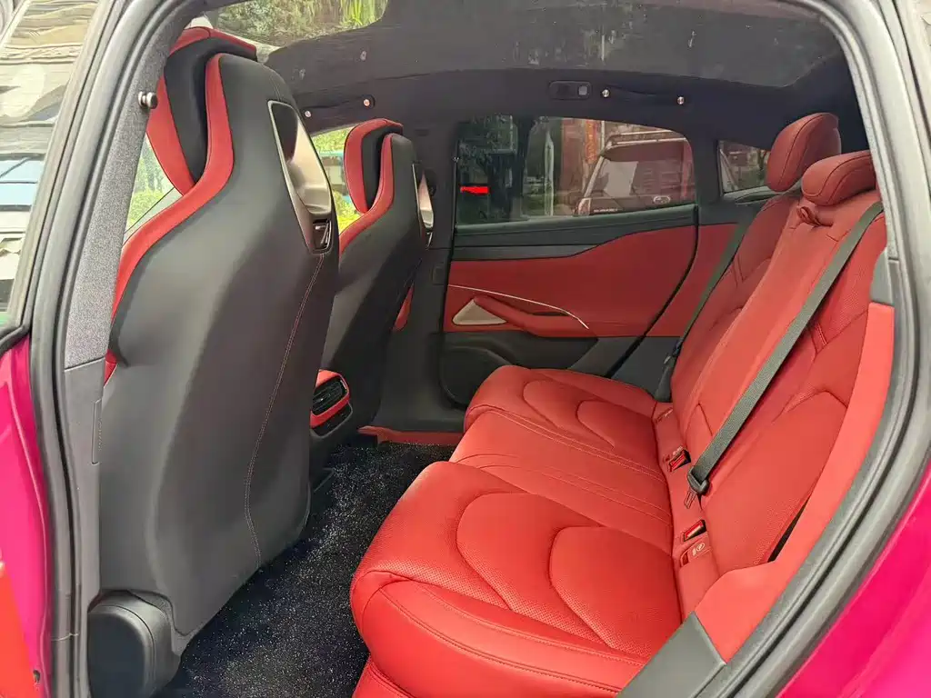 XIAOMI CAR XIAOMI SU7