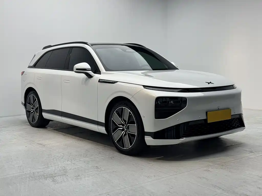 XPeng G9 — миниатюра 2