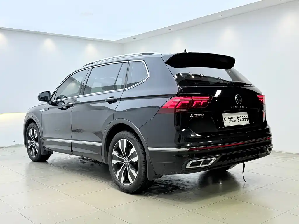 Volkswagen Tiguan L — миниатюра 16