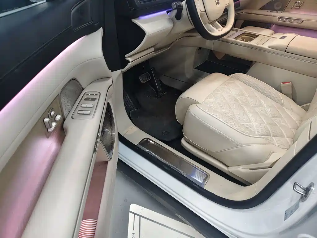 NIO ES8 — миниатюра 4