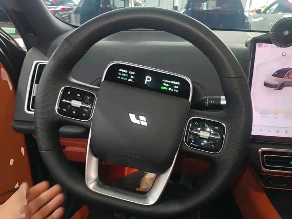 Li Auto Li L8 — миниатюра 11