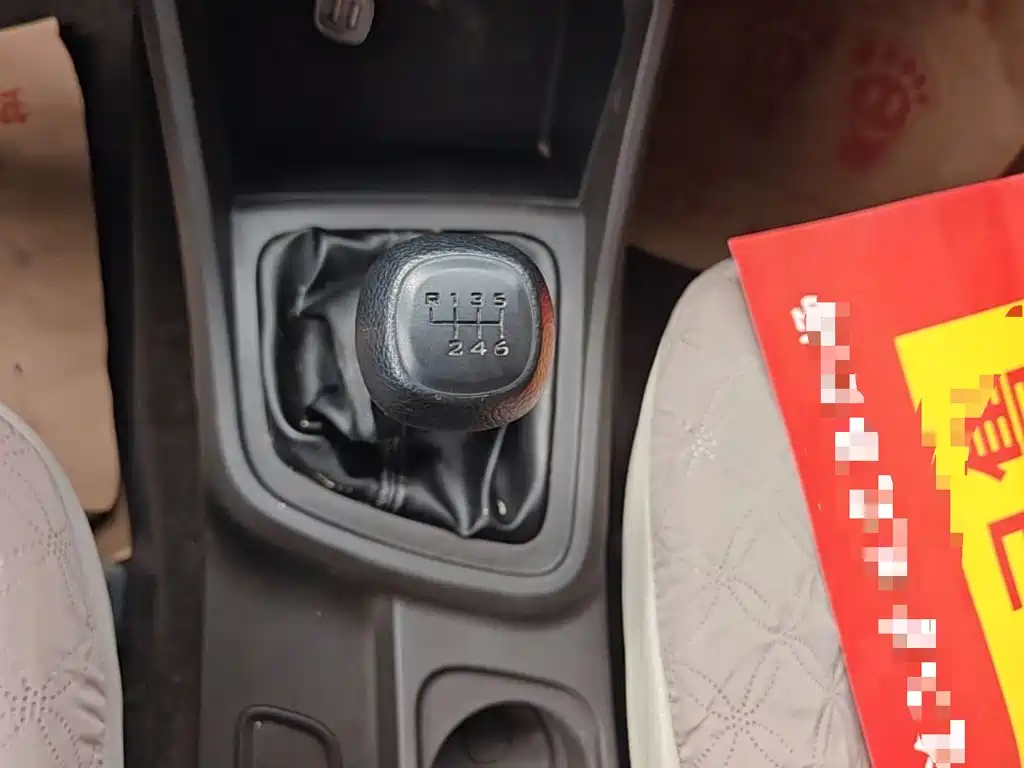 Wuling Hongguang V — миниатюра 14