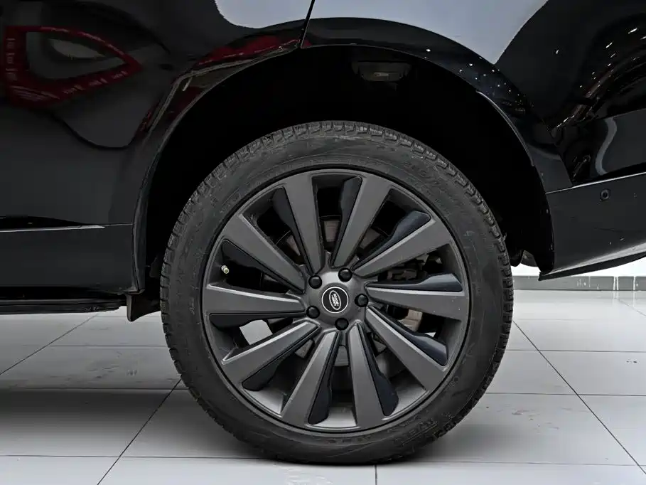 Land Rover Range Rover — миниатюра 36