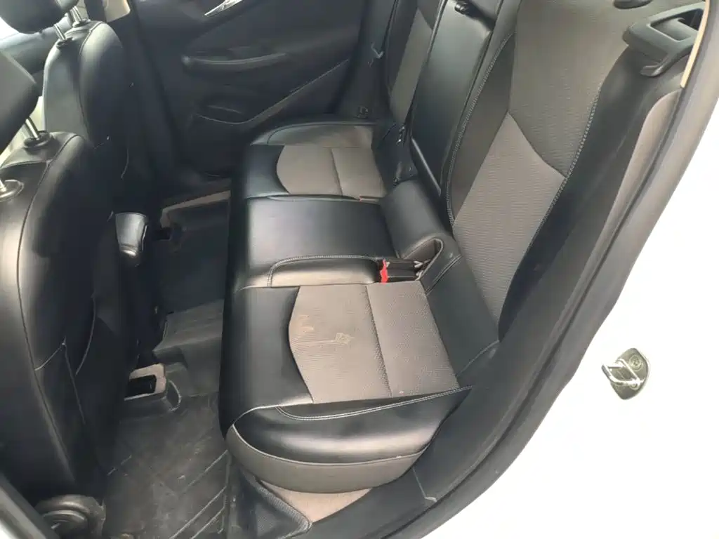 Chevrolet Cruze — миниатюра 17