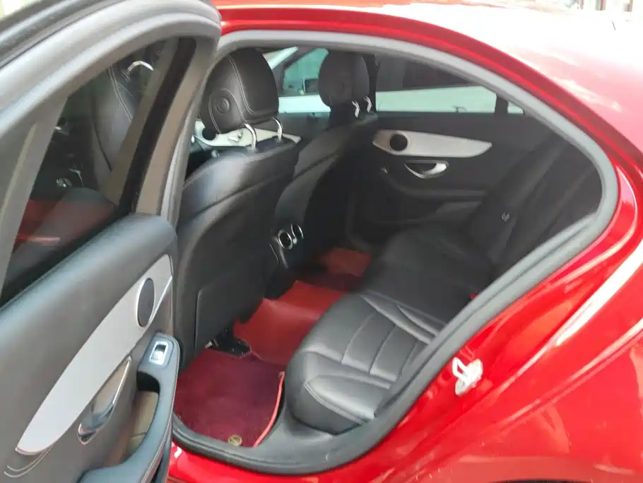 Mercedes-Benz C-Class — миниатюра 11