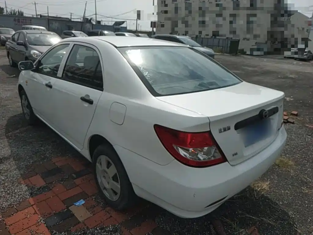 BYD F3 — миниатюра 5