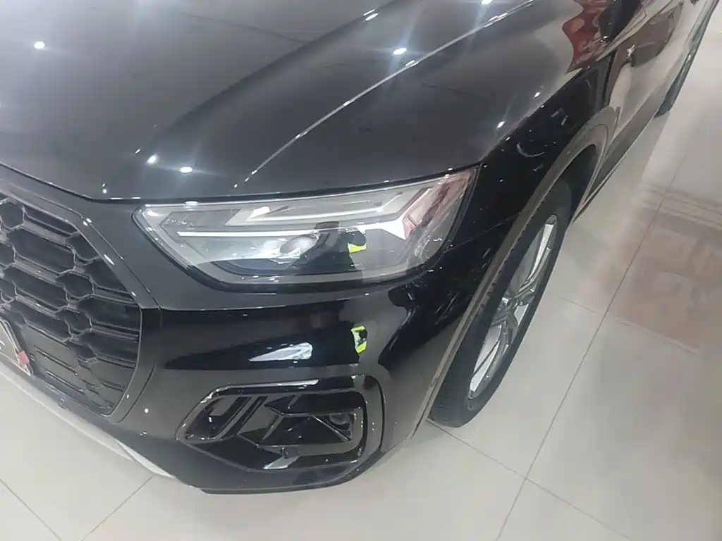 Audi Q5L — миниатюра 24