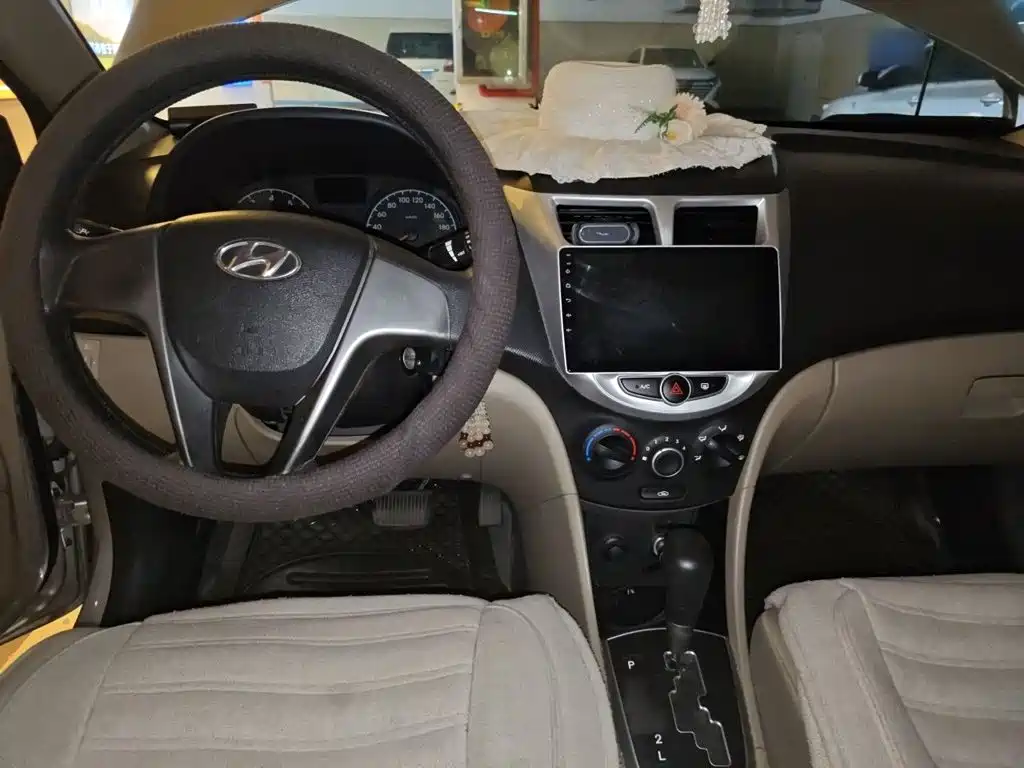 Hyundai Verna — миниатюра 5