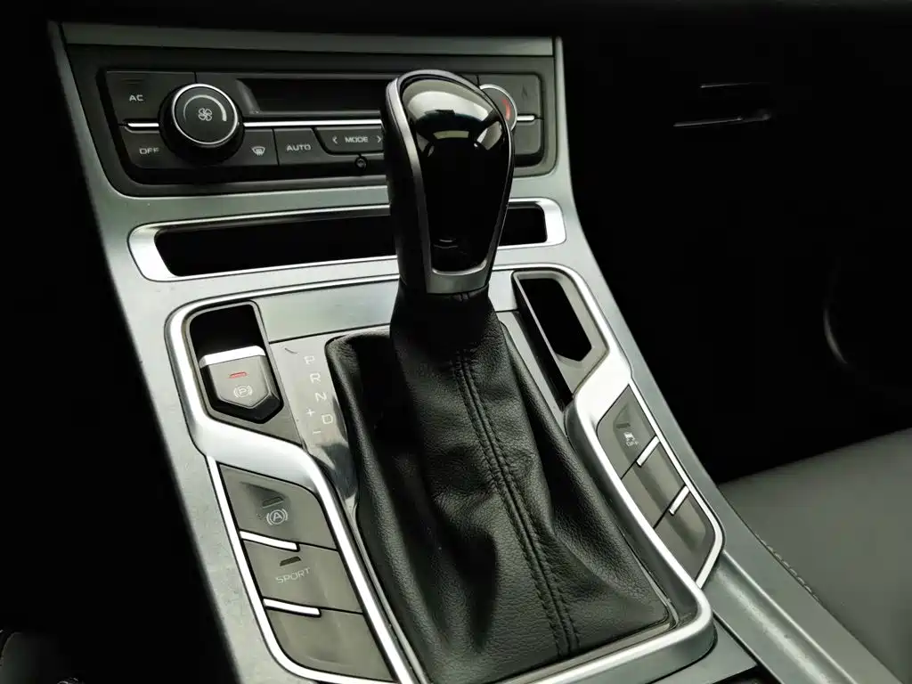 Geely Emgrand — миниатюра 13